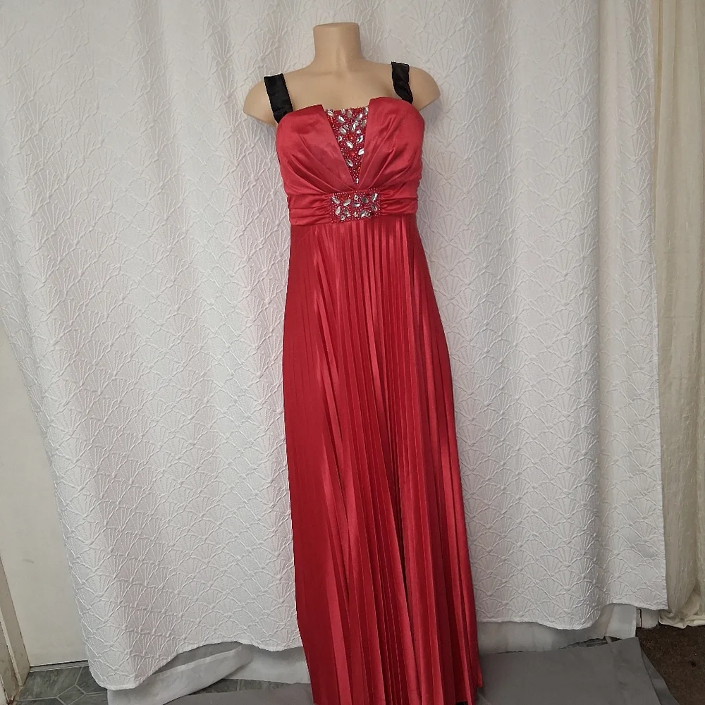My Michelle Women Size L Red Maxi Dress with Black Straps - Picture 16 of 16
